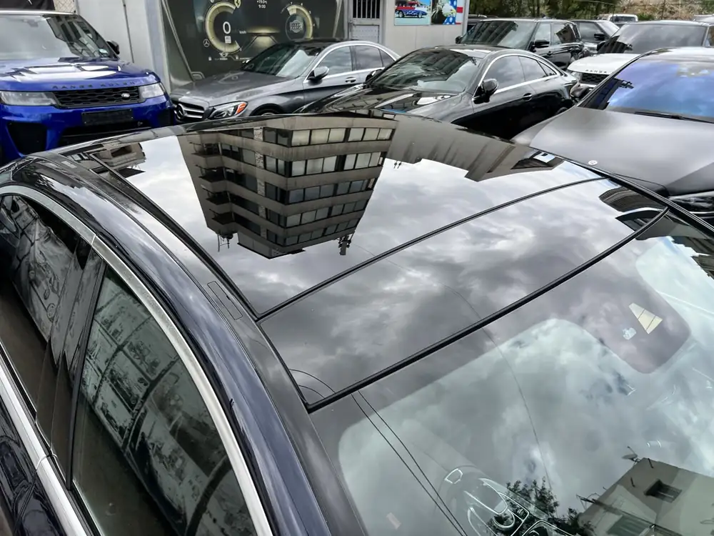 Mercedes-Benz E300 AMG 2017 photo 13