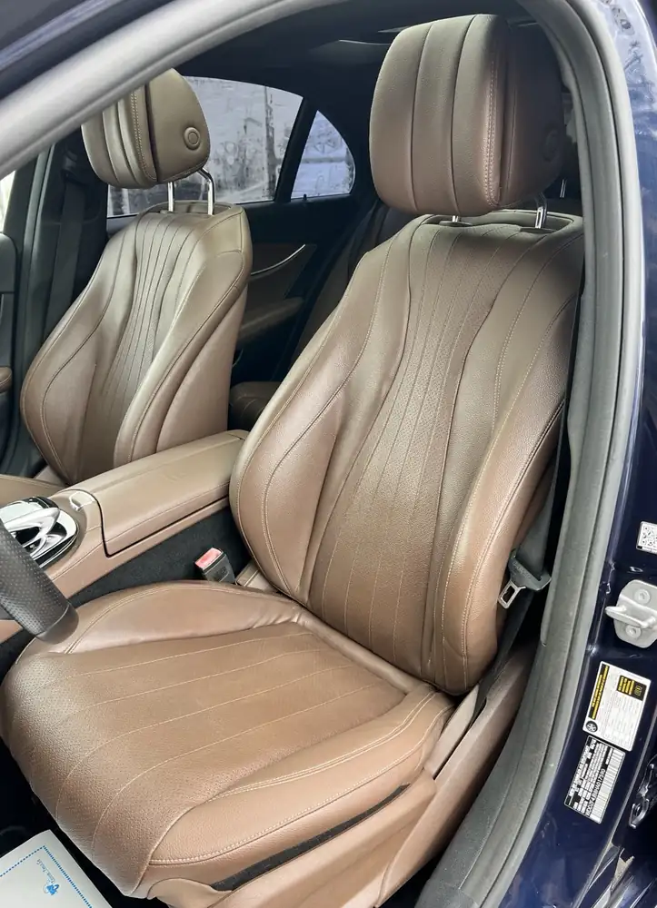 Mercedes-Benz E300 AMG 2017 photo 21