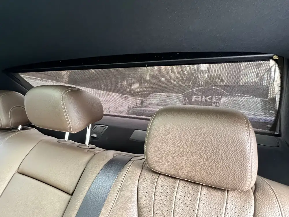 Mercedes-Benz E300 AMG 2017 photo 32