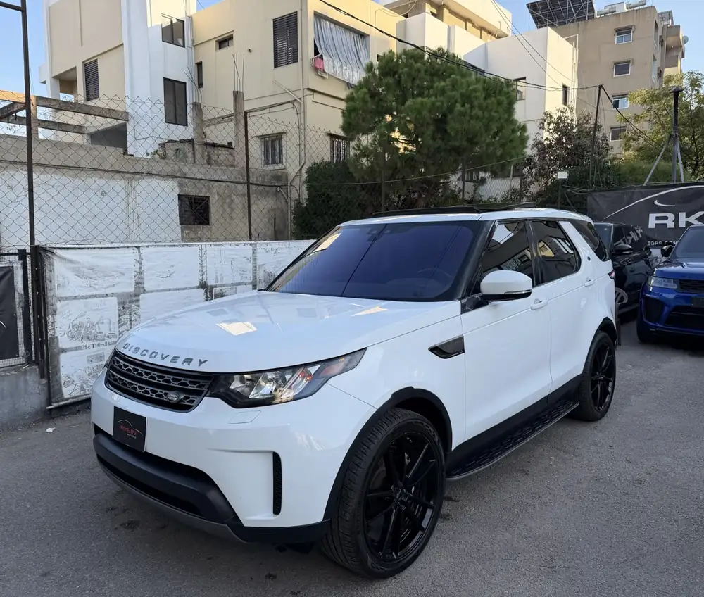 Land Rover Discovery SE 2018 photo 2