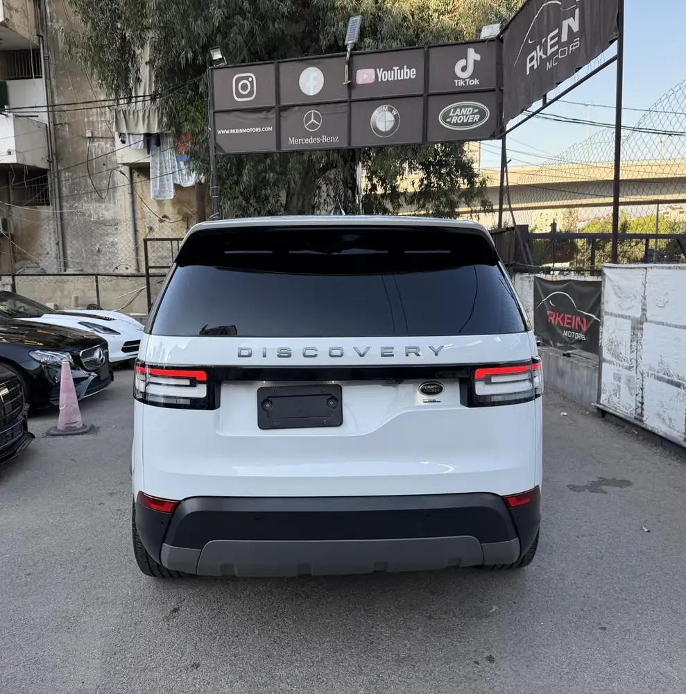 Land Rover Discovery SE 2018 photo 5