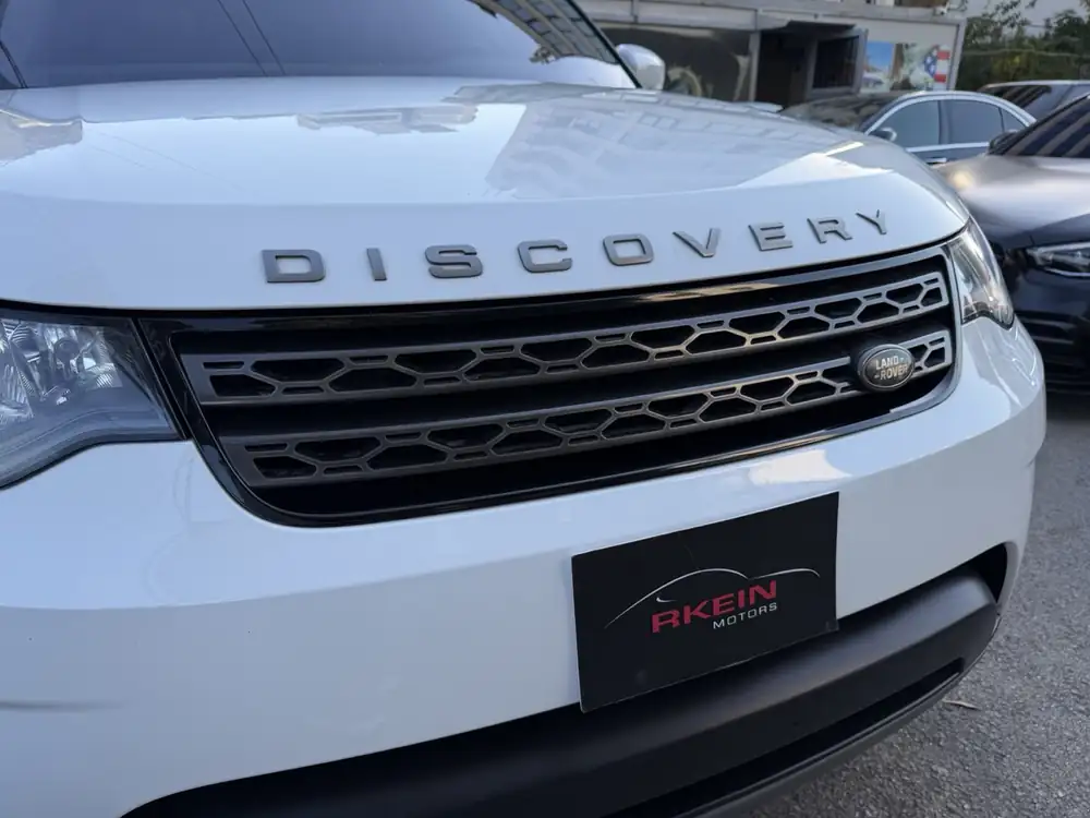 Land Rover Discovery SE 2018 photo 12