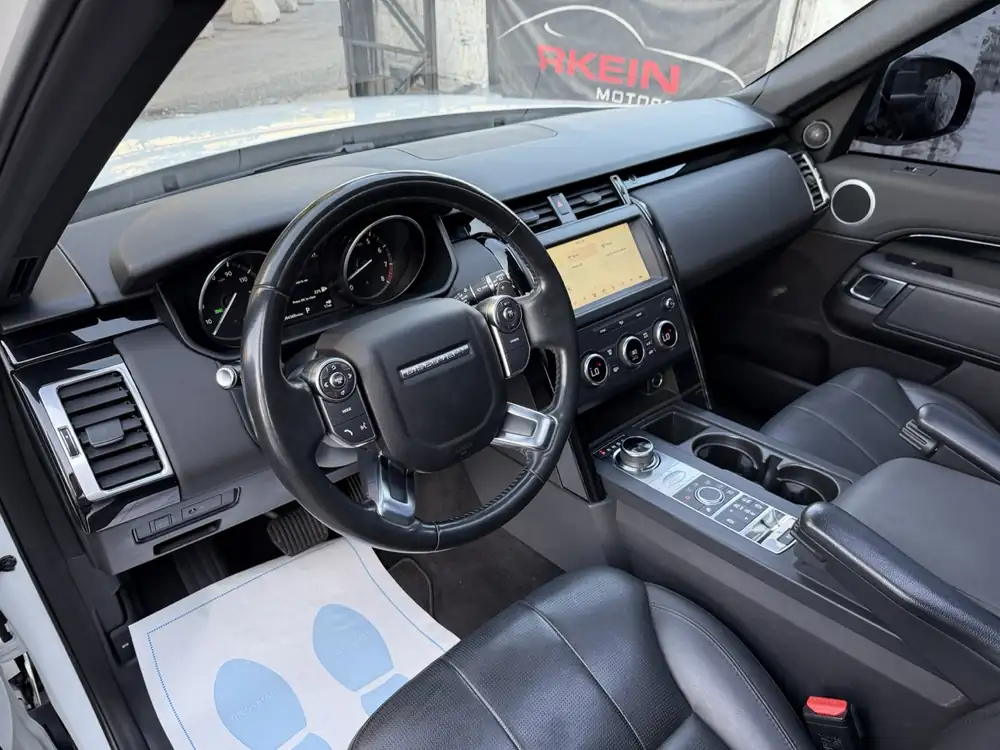 Land Rover Discovery SE 2018 photo 21