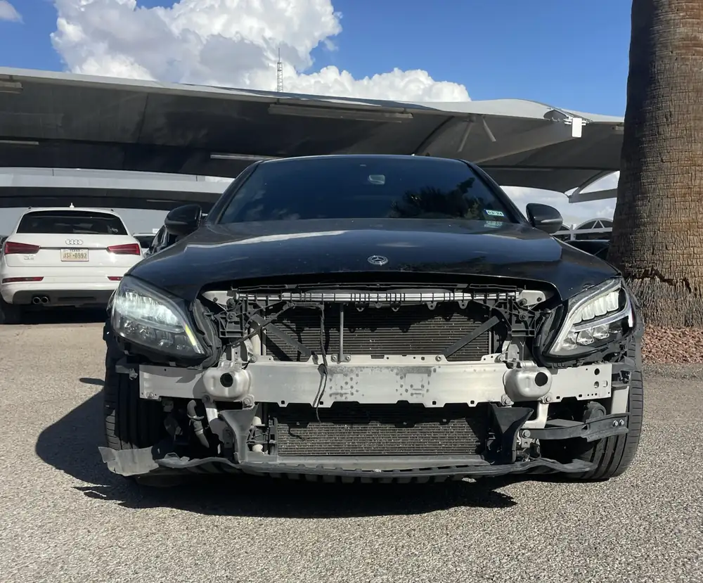 Mercedes-Benz C300 AMG 2019 photo 2