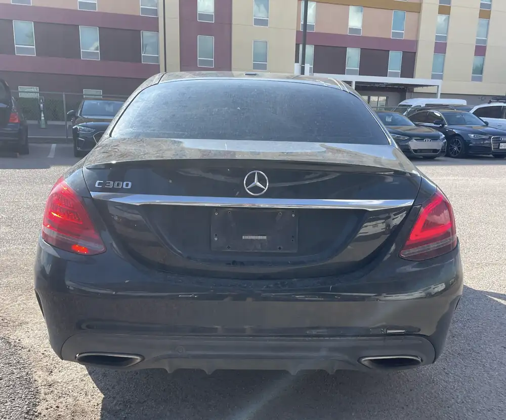 Mercedes-Benz C300 AMG 2019 photo 6
