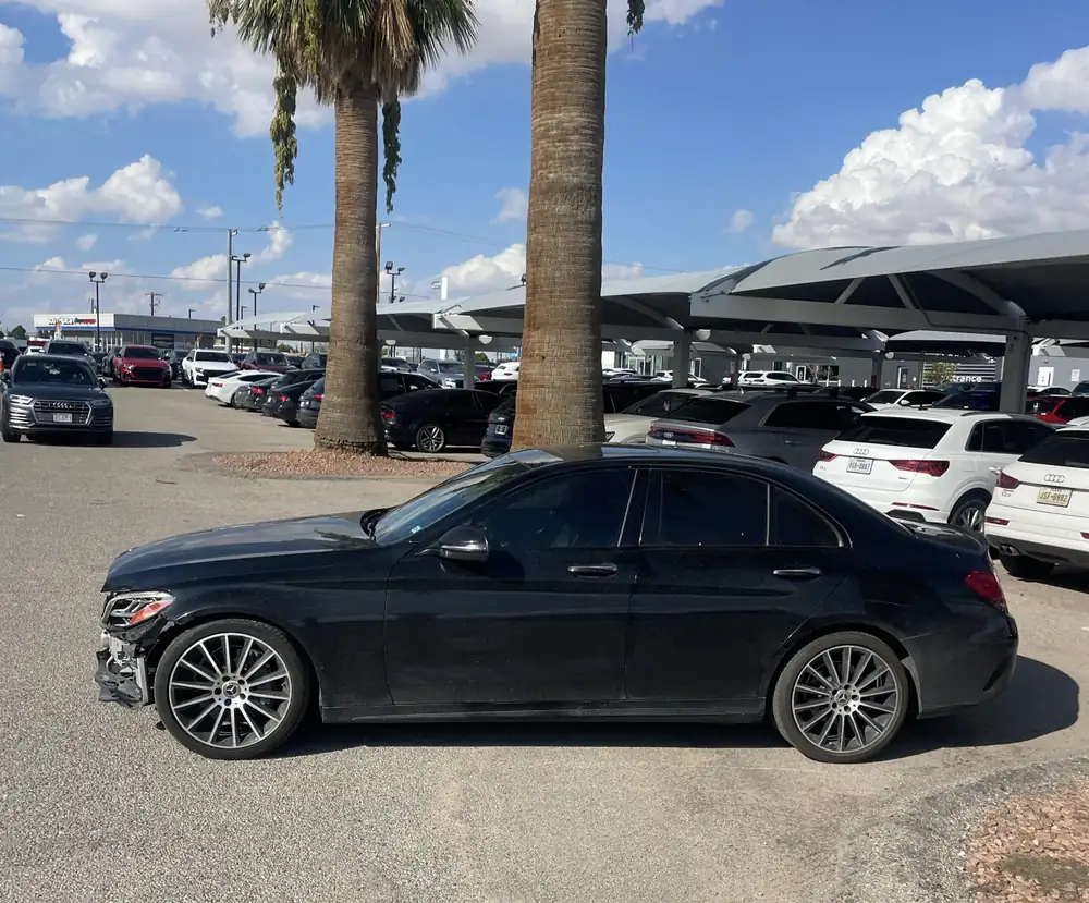 Mercedes-Benz C300 AMG 2019 photo 7