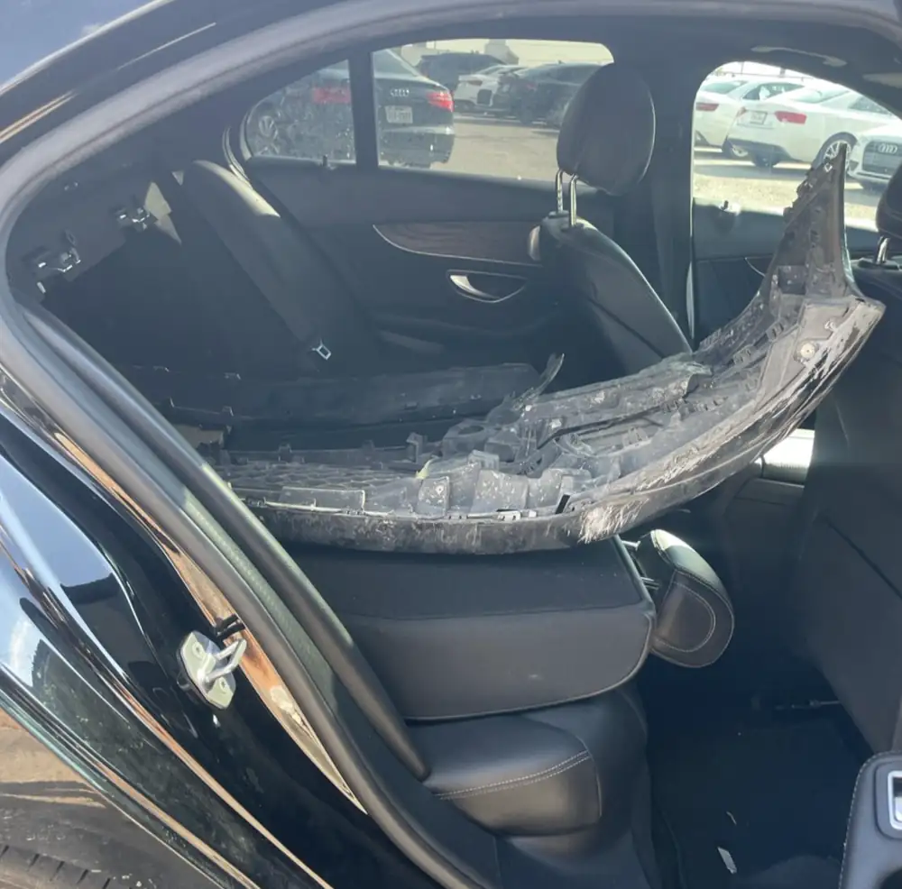 Mercedes-Benz C300 AMG 2019 photo 12