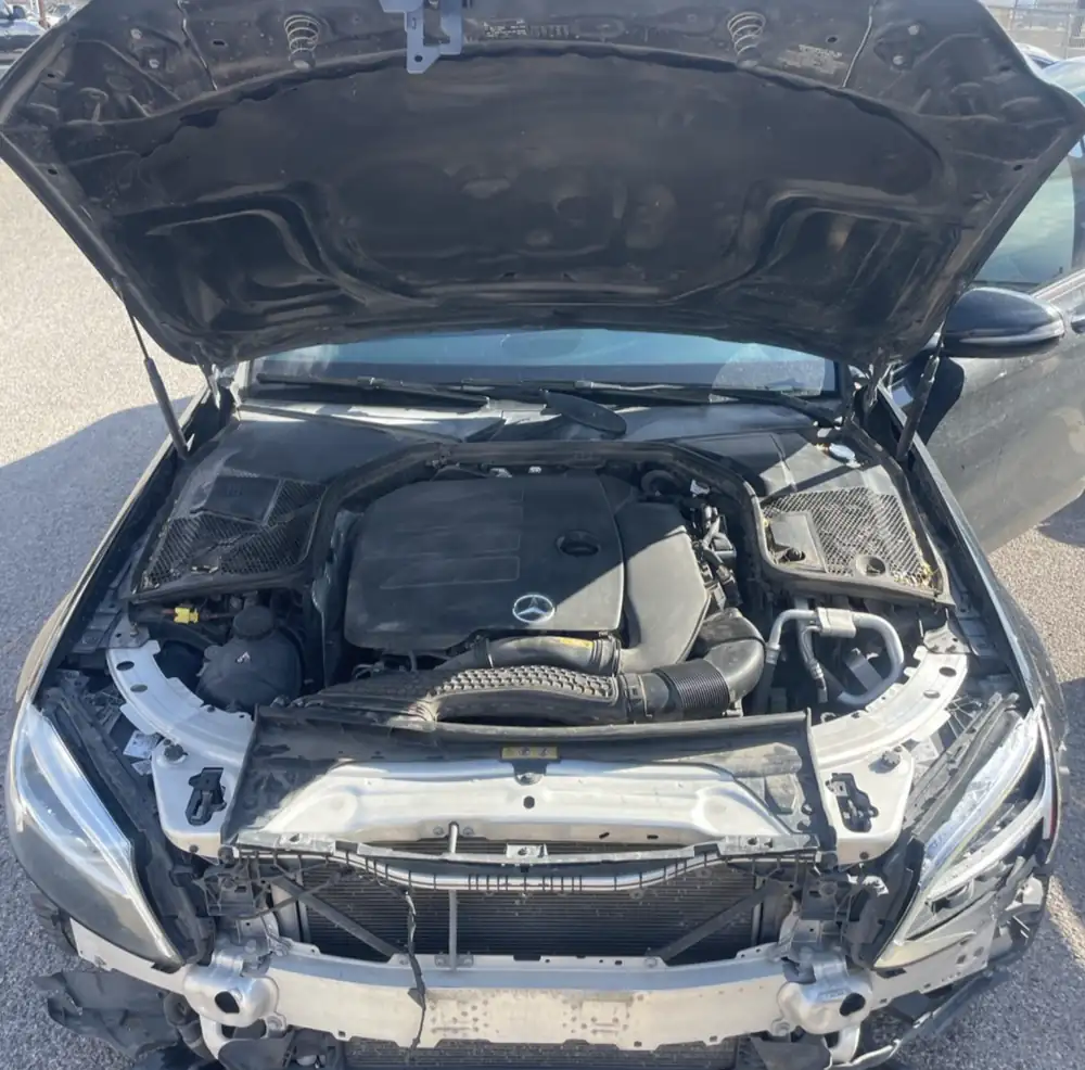 Mercedes-Benz C300 AMG 2019 photo 28