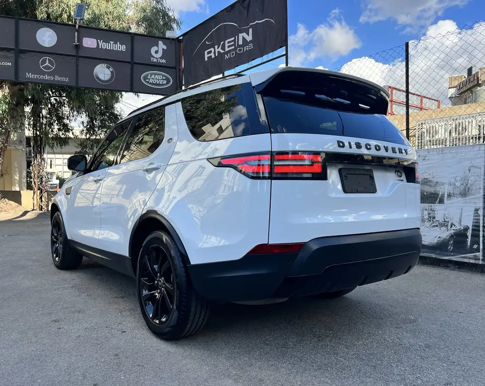 Land Rover Discovery HSE 2018 photo 9