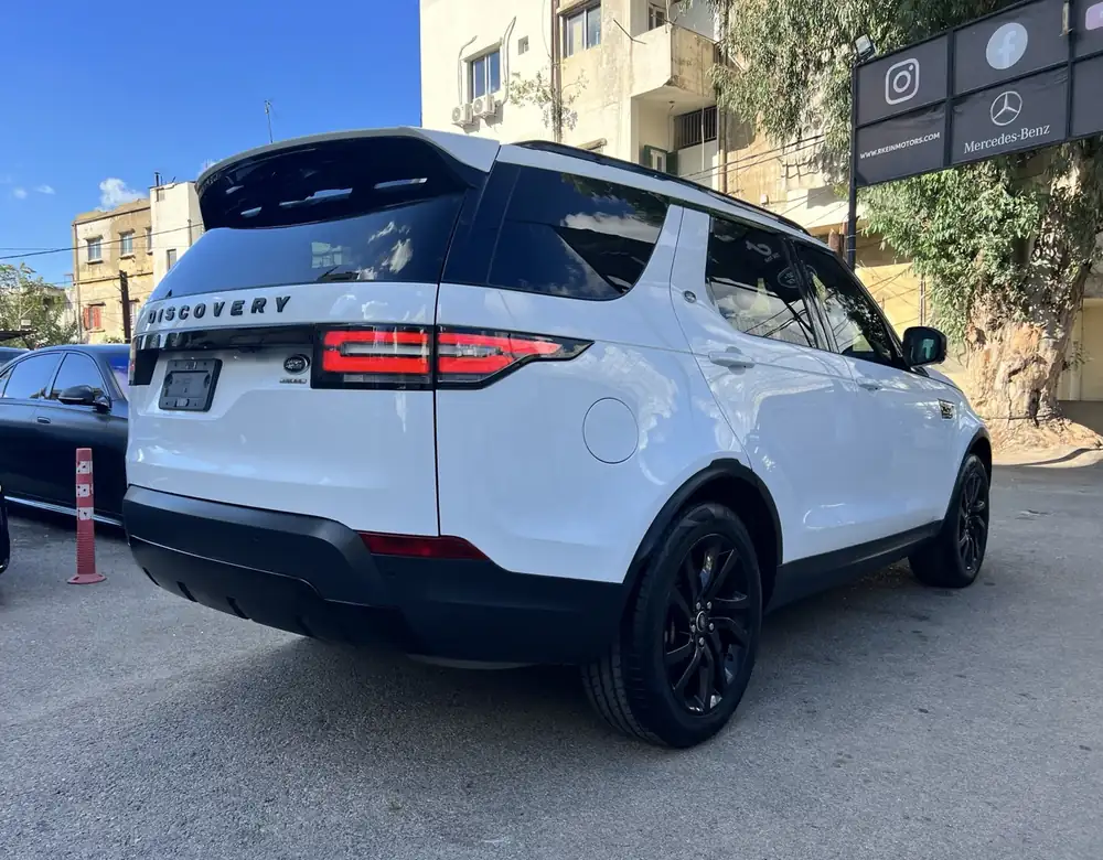 Land Rover Discovery HSE 2018 photo 10
