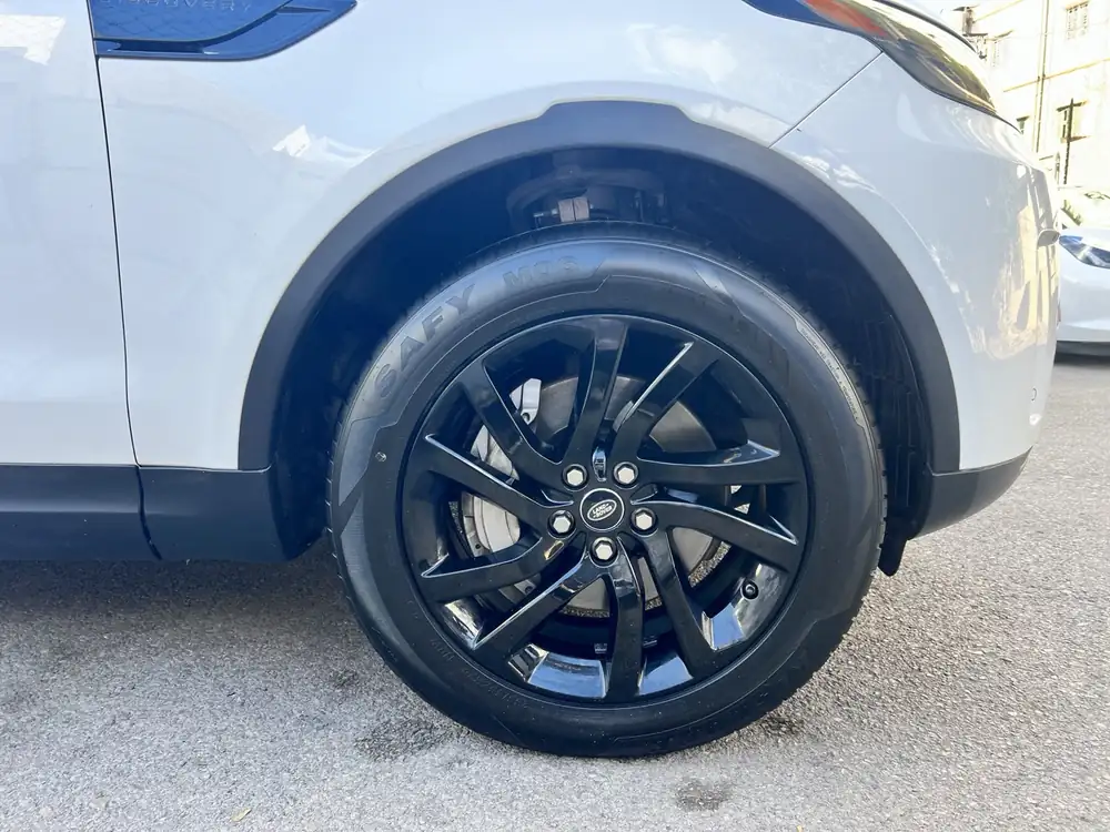 Land Rover Discovery HSE 2018 photo 11