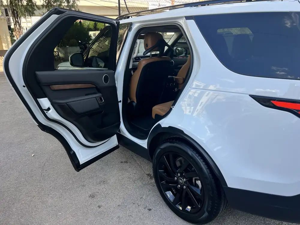 Land Rover Discovery HSE 2018 photo 21