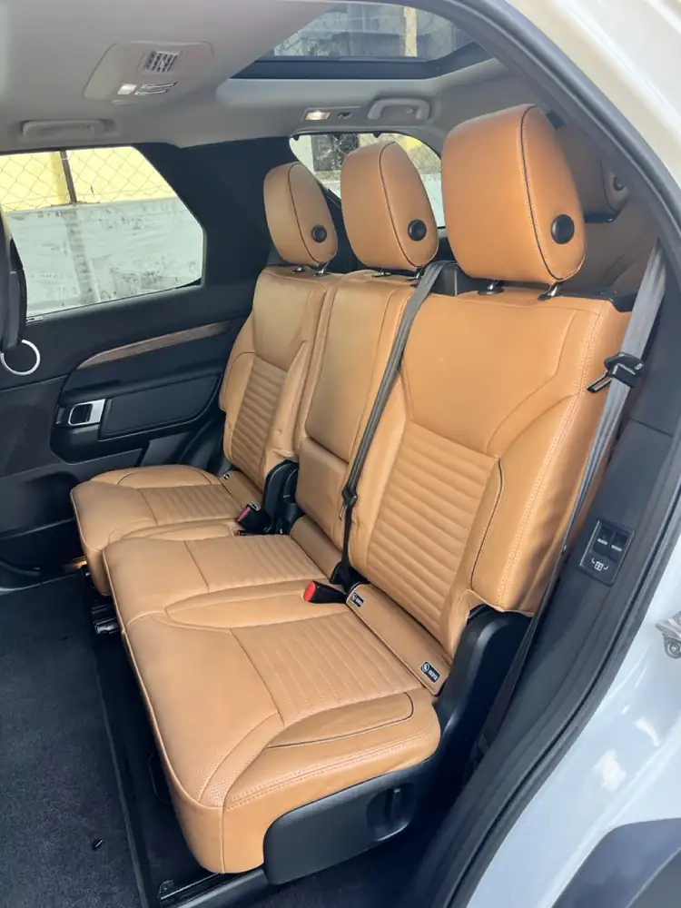 Land Rover Discovery HSE 2018 photo 29