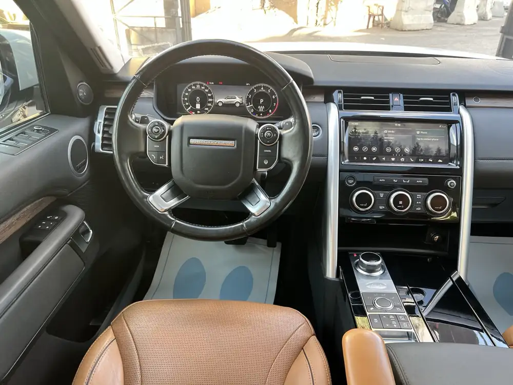 Land Rover Discovery HSE 2018 photo 35