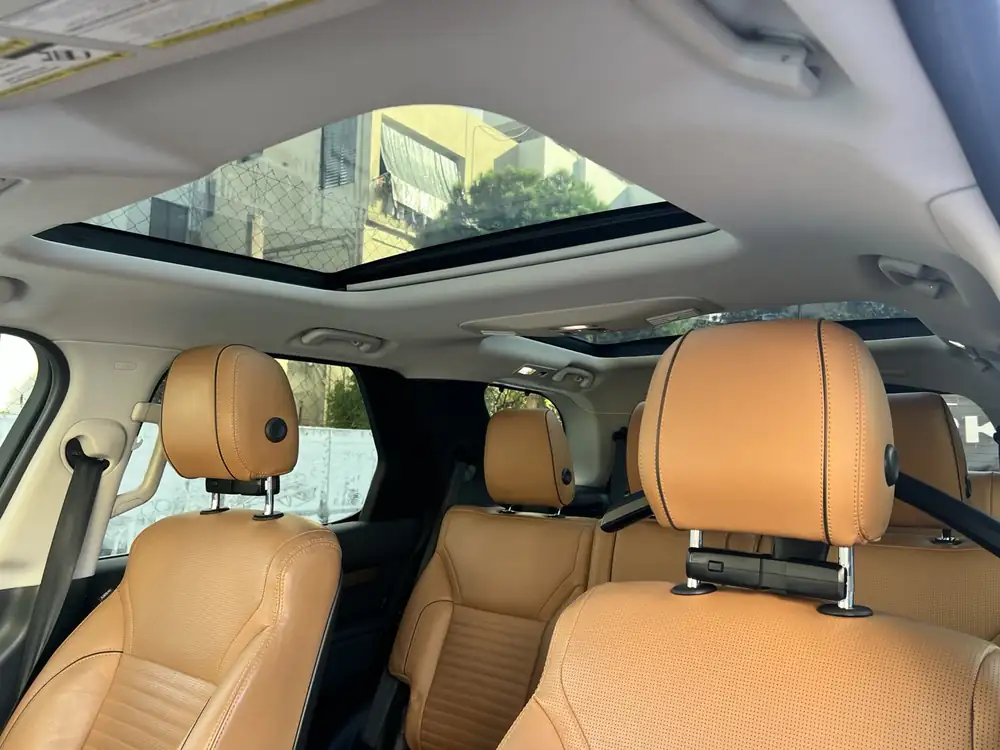 Land Rover Discovery HSE 2018 photo 40