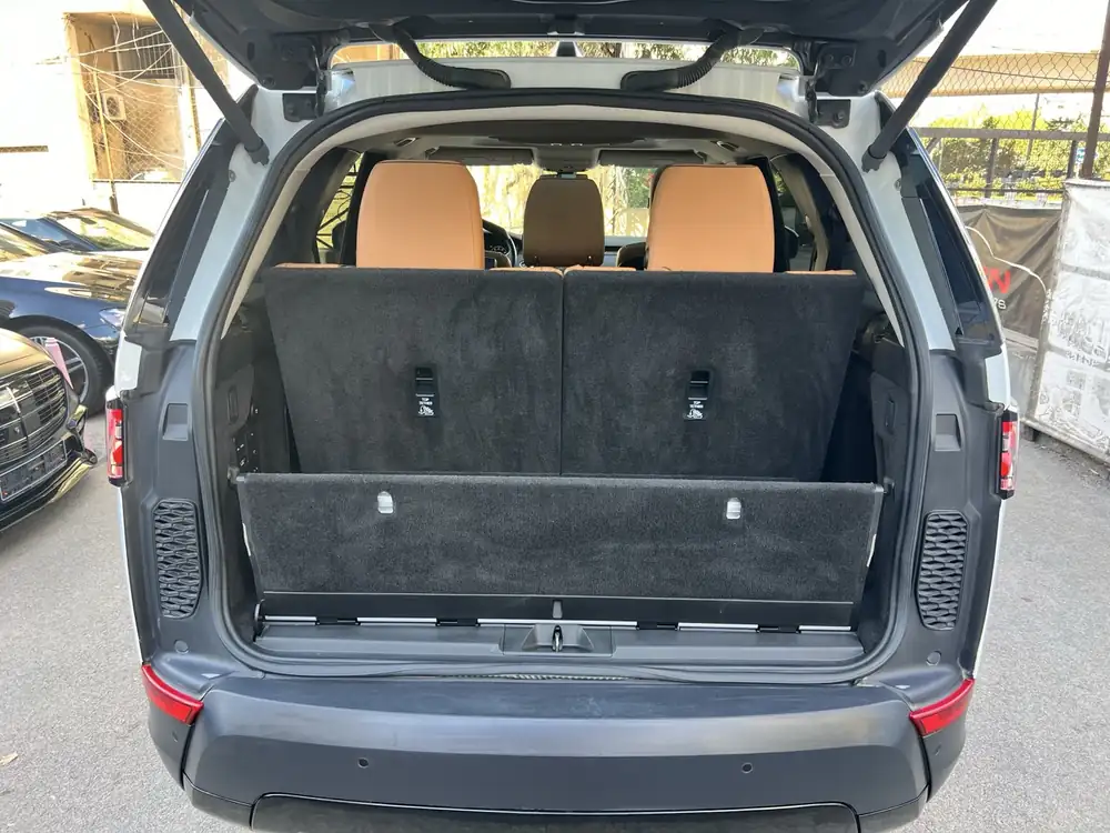 Land Rover Discovery HSE 2018 photo 42