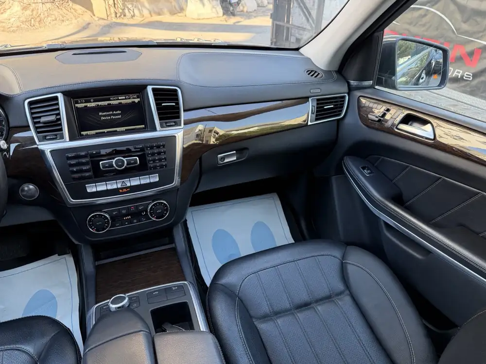 Mercedes-Benz GL 450 2013 photo 32