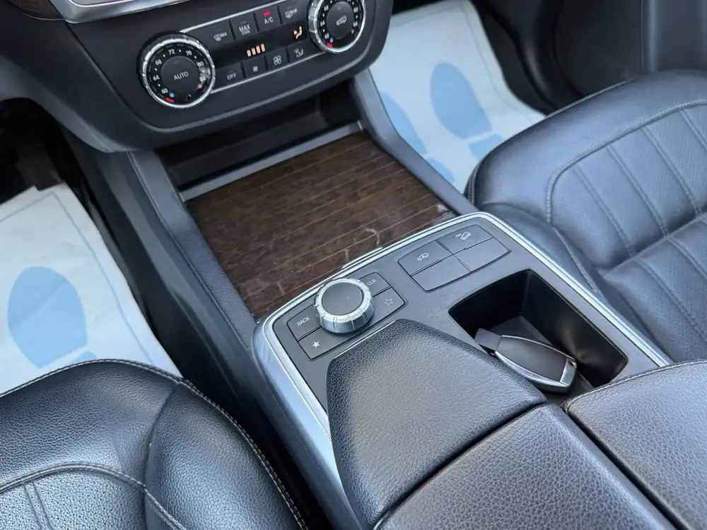 Mercedes-Benz GL 450 2013 photo 34