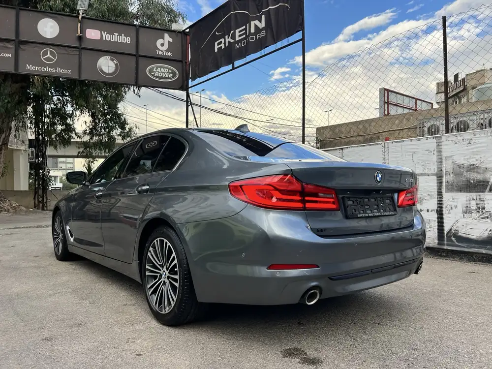 BMW 530i 2017 photo 10