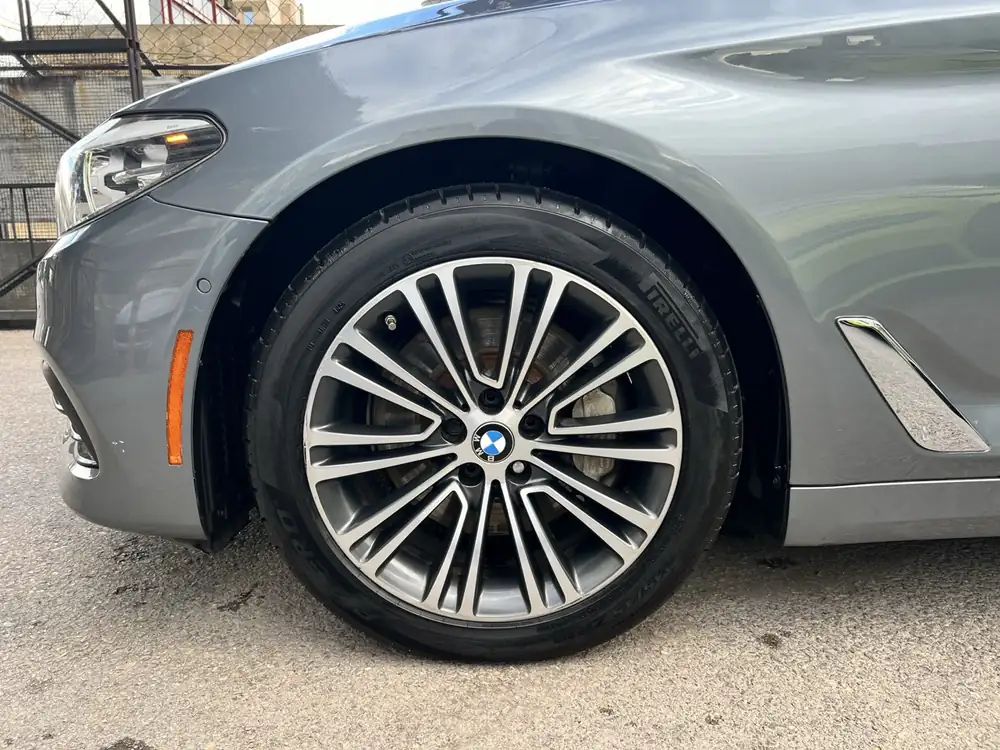 BMW 530i 2017 photo 12