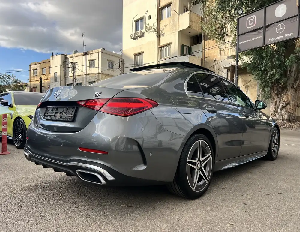 Mercedes-Benz C200 AMG 2022 photo 10