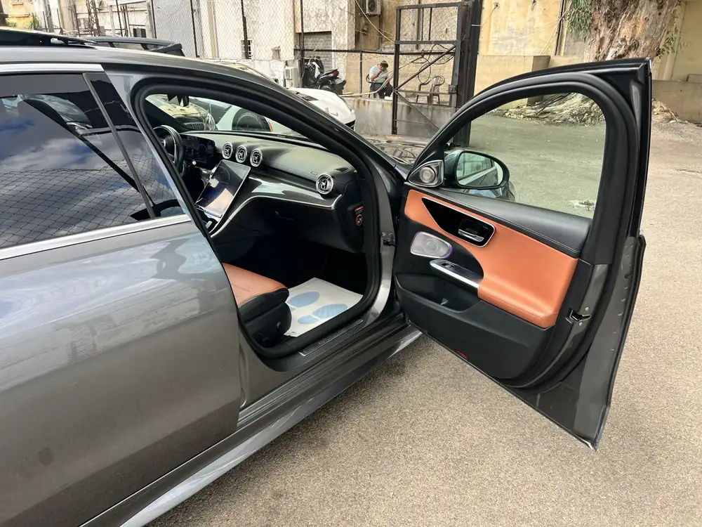 Mercedes-Benz C200 AMG 2022 photo 19