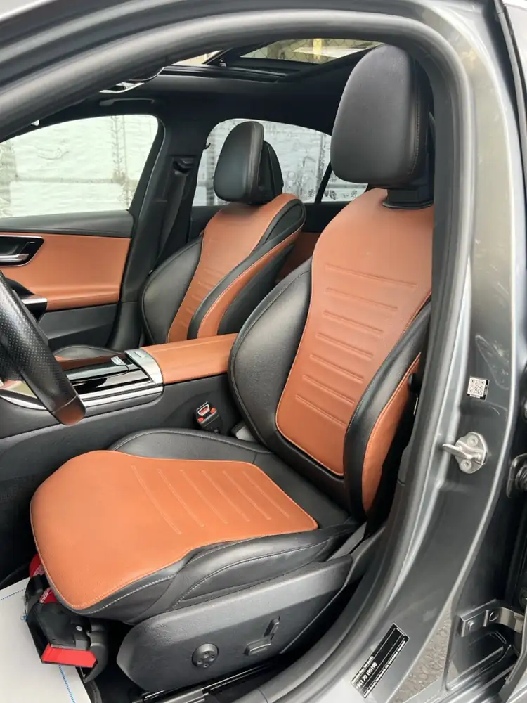 Mercedes-Benz C200 AMG 2022 photo 25